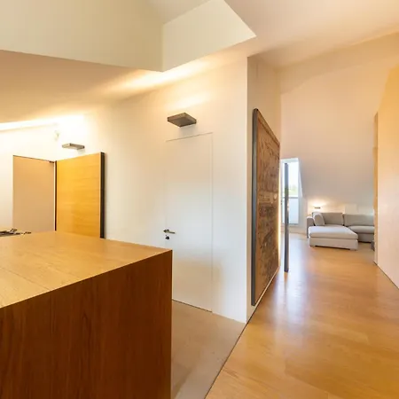 Montenapoleone Luxury Penthouse Apartment *