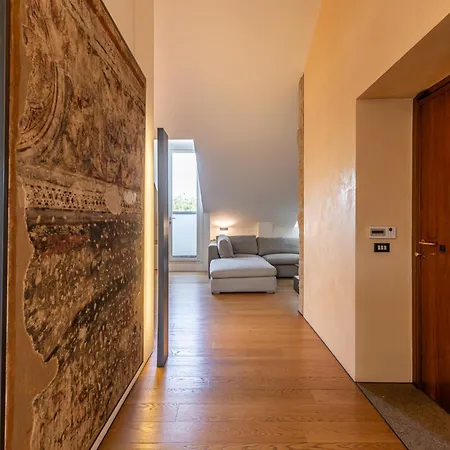Montenapoleone Luxury Penthouse Apartment Milan