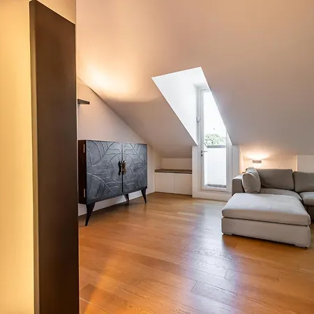 Apartment Montenapoleone Luxury Penthouse *
